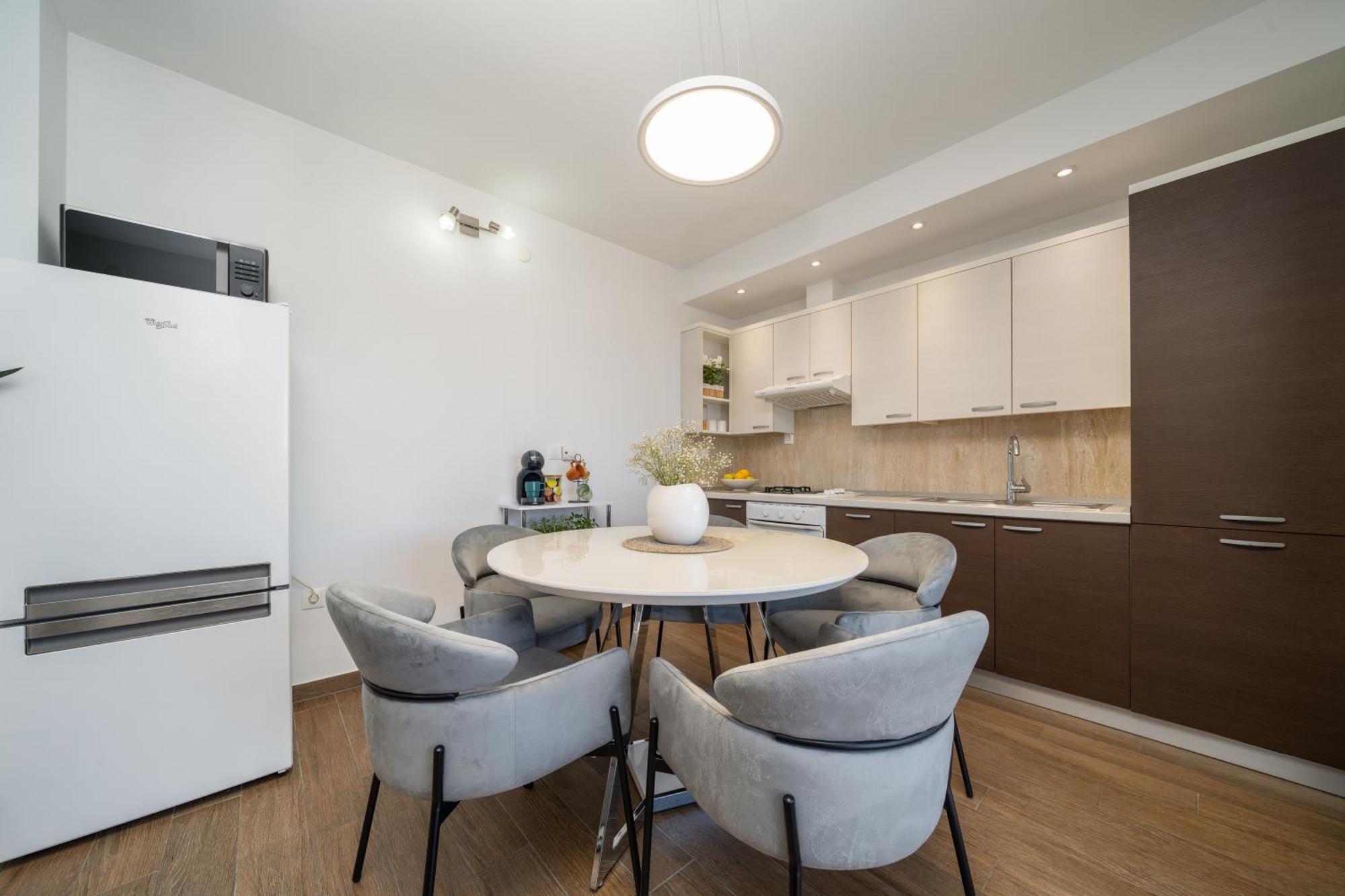 Apartment Ana Makarska Esterno foto